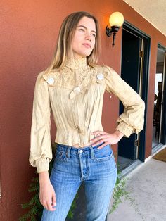 Blouse High Neck, Fashion Inspiration Board, Silk Lace, Fabric Silk, Pin Tucks, Lace Blouse, Silk Blouse, Trendy Fashion, Boho Fashion