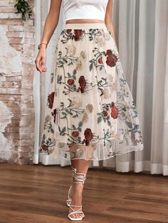 Albaricoque Bohemio Collar  Tela tricotada Floral Campana,Tablas Embellished Elástico Ligero Otherworldly Beauty, Tule Rok, Flower Skirt, Women Skirts, Irregular Hem, Boring Clothes, Mesh Skirt, Elegant Dresses Long, Fabric Floral