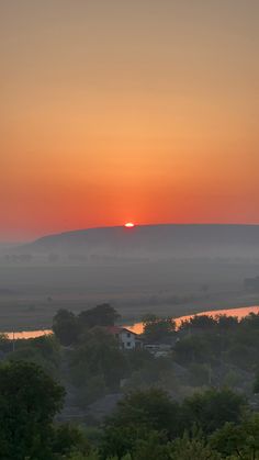 Sunrise in Moldova with friends Watch Sunrise, Quick Saves