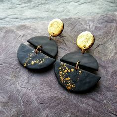 Black Polymer clay earrings, Gold earrings, Black earrings, Statement earrings, Geometric earrings,  Modern earrings, Black drop earrings: These Polymer clay earrings are handmade by me, Kerstin and they are very lightweight. These black earrings won't pull your earlobes down, despite their size! All the metal pieces are gold plated and hypoallergenic. The gold leaf pattern is always totally unique and varies from pair to pair. I tried to show this in the pictures.  Make it personal: Are they a Black Minimalist Earrings For Jewelry Making, Unique Black Pierced Earrings, Unique Handmade Black Earrings, Minimalist Handmade Black Earrings, Black Polymer Clay Jewelry With Ear Wire, Black Polymer Clay Earrings With Ear Wire, Black Polymer Clay Jewelry With Matching Earrings, Polymer Clay Black Earrings, Black And Brown Clay Earrings