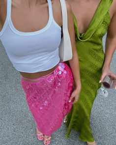 Summer Disco Outfit, Colorful Y2k Outfits, Comfy Summer Outfits, Ibiza Outfits, European Summer Outfits, Summer Fashion Trends, Carrie Bradshaw, Colourful Outfits, Mode Inspiration