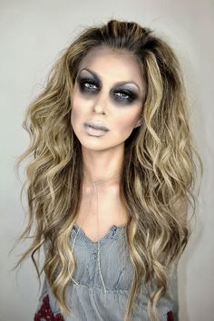 Glam Ghost Makeup, Momster Halloween Makeup, Creepy Vampire Costume, How To Make A Zombie Costume, Zombie Bachelorette Party, Zombie Make Up Easy, Simple Zombie Costume, Trucco Zombie Halloween, Scary Bride Costume