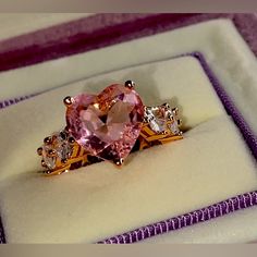 Gold Band With Pink Heart Cz Stone. Perfect For Any Occasion. Dazzling Sparkle Boss Rings, Pink Heart Ring, Wedding Rings Pink Sapphire, Pink Rings, Pink Heart Rings, Pink Gold Rings, Heart Wedding Rings, Pink Engagement Ring, Makeup Accesories