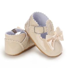 First walker shoes made specifically for developing feet. Soft sole. Mary Shoes, Zapatos Mary Jane, Shoes On Sale, Princess Shoes, Walker Shoes, Spring Baby, Jane Shoes, Sole Shoes, Girls Toddler