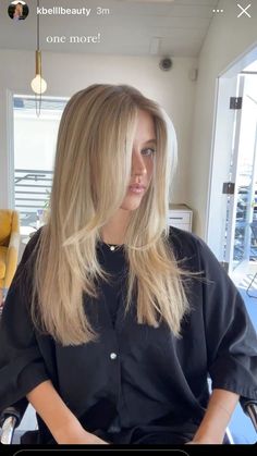 #blondhair #haircut Blonde Melir Hair, Asian Hair Male, Hair Highlights Straight, Blonde Hair Beige, Blonde Hair Straight, Scandinavian Blonde, Blonde Hair Pictures, Blonde Hair Inspo, Beige Blonde Hair