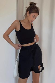 Item Type: BottomsMaterial: Cotton BlendPattern: PlainColor: Black. GraySize: S.M Size (CM): Length Waist Hip Thigh S 46 60-72 94 55 M 47 64-76 98 58 Edgy Black Workout Bottoms, Edgy Black Cotton Shorts, Running Shorts Women, Athletic Workout, Athlete Workout, Workout Running, Rhinestone Dress, Plain Color, Dress Satin