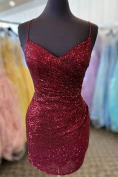 Hollywood Themed Homecoming Dresses, Burgundy Hoco Dress, Maroon Homecoming Dress, Grade Dresses, Hoco 2023, Red Hoco Dress, Senior Hoco, Tight Red Dress, Hoco Ideas