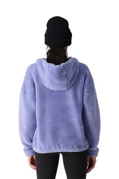 686 Shepra Womens Hoody earns an extra $5.00 in your Willi's ReWards account. 686 Shepra Womens Hoody The Women's Sherpa Hoody is as cozy as a hug from a yeti. Made from 100% polyester sherpa stretch fabric fleece, this hoody stays comfy, soft, and warm. With a modern fit that sits at the hip, the Sherpa Hoody is a sure to be a winter favorite for lounging around or hitting the town. Style: M3WNFLC302 Features for the Shepra Womens Hoody : 100% Polyester Sherpa Fleece Shell Design Hoody Drawcord Womens Sherpa, Snowboarding Accessories, Board Shop, Ski Shop, Shell Design, A Hug, Ski And Snowboard, Sportswear Women, Sherpa Fleece