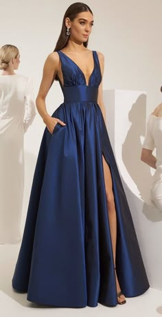 Matric Farewell Dresses, Farewell Dresses, Matric Dance Dresses, Trendy Date Night Outfit, Date Night Outfit Ideas, Night Outfit Ideas, Black Tie Wedding Guests