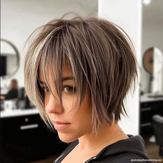 Razor Cut Shag Bob Short Hairstyle Women Shaggy Bob, Bob To Shag Haircut, Short Shag Bob Hairstyles, Medium Length Razored Haircut, Wolf Cut Grey Hair, Shattered Bob Short, Razor Cut Bob For Fine Hair, Razor Cut Bob For Fine Hair Straight, Razor Cut Bob For Fine Hair Short