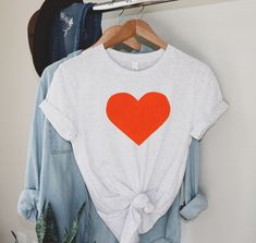 Simple Heart Tee, Valentine's Day T-shirt, Vday Gift T-shirt, Minimalist Heart Tee, Valentines Day Nurse Present, Love Teacher Bday Shirt, - Etsy Bday Shirt, Love Teacher, Valentine's Day, Valentines Day, Valentines, Handmade Gifts, Unique Jewelry