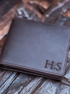 SLIM LEATHER WALLET WITH WOODEN GIFT CASE PERSONALIZED FOR MEN, FATHERS, GROOMSMEN, HUSBANDS AND BOYFRIENDS.BEST MAN GIFT, Men's gift ideas, BEST MEN'S WALLET, BEST WALLETS, BEST WALLETS FOR MEN,LEATHER WALLET, LEATHER WALLETS, MEN'S COIN PURSE, MEN'S DESIGNER WALLETS, MEN'S GIFT, MEN'S LEATHER WALLET, BIFOLD WALLET, COWHIDE PURSE, CUSTOM COIN PURSE, CUSTOM LADIES WALLET, CUSTOM WALLET, CUSTOM WALLETS, DESIGNER WALLETS, FRONT POCKET WALLET, GENUINE LEATHER, GIFT FOR MEN, Leather Wallets For Men, Personalized Leather Wallet, Husband Gifts, Slim Leather Wallet