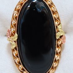 Onyx Goth Vintage. Natural Black Onyx Ring. 14kt. Yellow Gold 8.8 Grams Ring Current Size: 4.75 Ring: 20 X 8mm Formal Black Oval Rings, Formal Black Oval Ring, Collectible Black Rings With Polished Finish, Black Jewelry With Polished Finish For Collectible, Black Heirloom Ring, Anniversary Black Cabochon Rings, Black 14k Gold Jewelry For Formal Occasions, Heirloom Black Jewelry For Formal Occasions, Black Heirloom Jewelry For Formal Occasions