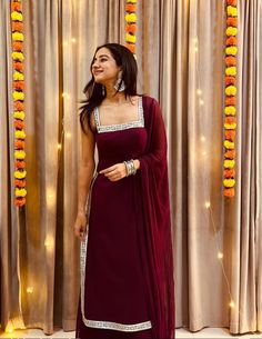 Tanya Sharma, Diwali Dresses, Stylish Kurtis Design, Trendy Outfits Indian, Diwali Outfits, Lehenga Designs Simple, Casual Indian Fashion, Desi Fashion Casual, Indian Dresses Traditional