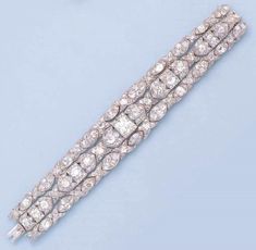 A FINE BELLE EPOQUE DIAMOND BRACELET | Christie's Central Line, Bracelet Art, Diamond Bracelet Design, Edwardian Jewelry, Art Nouveau Jewelry, Fine Jewelry Bracelets, Royal Jewelry, Diamond Set