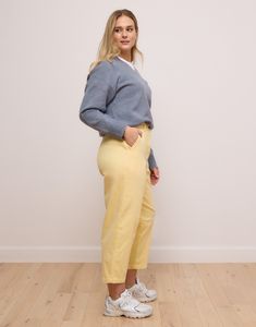 Product Description:

BANANA YELLOW is a soft pastel tone offering a radiant freshness to transition into warmer days. These lightweight high-waisted pants feature a semi-cinched elastic waistband on the backside, slant pockets, and a cropped 24" inseam.

This style crafted in our Travel denim is made using a blend of fibers specially woven to obtain the perfect 360° stretch. This fabric feels soft to the touch and provides the ultimate stretchability to move with you like a second skin.

The Ma Banana Yellow, Relax Pants, Relaxed Jeans, Pastel Yellow, Second Skin, Soft Pastel, High Waisted Pants, Mom Jeans, Product Description