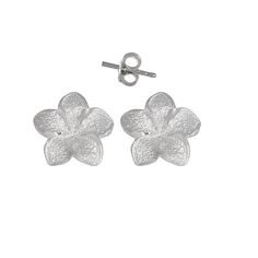 Sterling Silver .925 Flower Pin Earring | Made in USA Item Specifics Sterling Silver Diamond Cut Flower Pin Earring Height: 13mm Width: 13mm SKU: ER0016 Made in United States Shipping: United States Free, World Wide $5 Returns: 14 Days return or exchange policy (Note: 14 days counted after the delivery date) Made in The United States Sterling Silver Jewelry With 3d Flower Design, Sterling Silver Earrings With 3d Flowers, Sterling Silver Flower Earrings In White Gold, Silver Sterling Earrings With 3d Flowers, Sterling Silver Flower-shaped Earrings, Flower Pins, Silver Diamonds, Diamond Cut, Silver 925