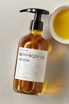 Fιɢ αɴd  Yαrrow Bαтн & Body Oιl Body Oil Packaging, Fig And Yarrow, Skincare Packaging, Bath Oils, Body Skin Care Routine, Massage Oil, Skin Care Essentials, Skin Care Regimen, Bottle Design