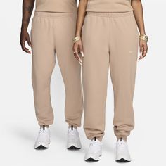 These premium sweatpants feature a new exclusive fleece that's soft and structured. Pants include ribbed ankle cuffs, reflective piping and zippered pockets. Nike Joggers With Ribbed Waistband For Jogging, Nike Sweatpants With Ribbed Cuffs For Jogging, Nike Sweatpants With Ribbed Waistband For Jogging, Nike Athleisure Sweatpants With Ribbed Cuffs, Nike Sweatpants With Ribbed Cuffs For Streetwear, Nike Joggers With Ribbed Waistband For Streetwear, Nike Bottoms With Ribbed Cuffs For Streetwear, Nike Sporty Joggers With Ribbed Cuffs, Nike Pants With Ribbed Cuffs For Jogging