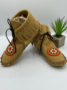 Native American style short boot moccasins with fringe. Handmade with beaded rosette and genuine leather moccasins by RunningDeerCrafts on Etsy Handmade Moccasins, Leather Glue, Moccasins Style, Suede Moccasins, Native American Style, Short Boot, Leather Moccasins, American Leather, Native American Fashion