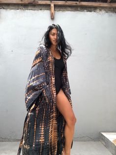 Lkb05/oversized Length Long Kimono Robe Summerunisex - Etsy Bohemian Dresses Long, Kimono Duster, Mode Boho, Costume Intero, Long Kimono, Beach Wear Dresses, Dyed Dress, Holiday Looks, Midi Maxi Dress