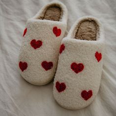 Heart Slippers, Faux Fur Top, Fur Top, Slide Slippers, Winter Slippers, Slippers Pattern, Fuzzy Slippers, Red Hearts, Round Toe Heels