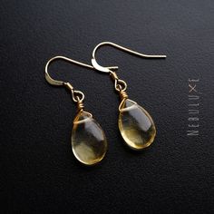 💛 Illuminate your style with our citrine teardrop earrings, the perfect November birthstone accessory. Each earring showcases a dazzling citrine gemstone, symbolizing warmth, energy, and abundance. Whether you're celebrating a birthday or simply embracing the beauty of autumn, these earrings add a touch of golden elegance to any ensemble. Let the vibrant glow of citrine brighten your day and inspire joy and prosperity wherever you go 💛  ⭒ Ball Studs:  4mm ball/15mm post * 925 Sterling Silver ⭒ 30th Birthday Gift, Citrine Jewelry, 30th Birthday Gifts, Anniversary Jewelry, Jewelry Crystal, November Birthstone, Citrine Gemstone, 30th Birthday, Jewelry Pouch