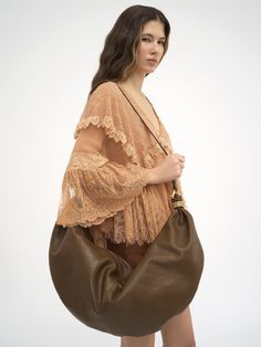 Groupie Style, Trend 2025, Autumn Soft, Soft Dramatic, Large Bracelet, Soft Autumn, Bag Collection, Blouse Pants, Big Bags