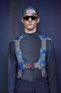 90s Futurism, Outdoor Sportswear, Dior Men, Catwalk Fashion, 1017 Alyx 9sm, Puffy Jacket, Mens Trends, December 4, Futurism