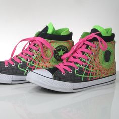 Converse Junior 6y Neon Double Hi-Top Shoes Chuck Taylor All Star 649963c Black /Green/Pink Size Us 5 Back Zip. New Without Box. Casual Neon Lace-up Sneakers, Funky Black Low-top Sneakers, Pink Converse High-top Sneakers For Sports, Converse Multicolor High-top Sneakers With Rubber Sole, Pink Converse High-top Sneakers Sporty Style, Fun Black High-top Sneakers, Converse Multicolor High-top Sneakers For Sports, Converse Multicolor High-top Sports Sneakers, Pink High-top Fun Sneakers