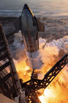 Elon Musk Spacex, Spacex Rocket, Simple Wall Art, Space Nasa, Space Flight, Space Shuttle, Space And Astronomy