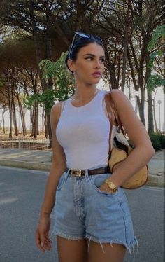 Body Plus Size, Modele Fitness, Jean Short Outfits, Outfit Chic, Jumpsuit Outfit, Lookbook Outfits