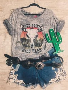 Bestdealfriday Gray Shift Crew Neck Short Sleeve Printed Shirts Tops 9106475 Country Tops, Country Apparel, Nfr Outfits, Cactus Rose, Cowgirl Couture, Wildflower Shirt, Southern Outfits, Western Wear Outfits, Baby Dinosaur