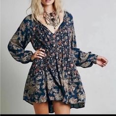 Free People Lucky Loosey Dress New With Tags From Smoke Free Home Size Medium Approximate Flat Lay Measurements Armpit To Armpit 19” Shoulder To Hem 35” Boho Swing Flirty Indigo Floral Casual Coachella Cottagecore Beach Vacay Cruise Spring Summer Flip Flops Fall Winter Boots Leggings Chunky Sweater Blue V-neck Boho Dress For Fall, Fall Blue V-neck Boho Dress, Casual Blue Boho Dress For Fall, Blue Boho Beach Dress For Fall, Blue Bohemian Dress For Fall, Boho Print Long Sleeve Mini Dress For Fall, Long Sleeve Mini Dress With Boho Print For Fall, Casual Long Sleeve Mini Dress With Boho Print, Fall Boho Print Long Sleeve Mini Dress