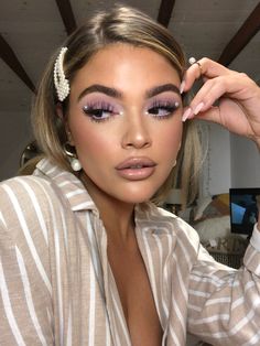 Purple Eye Makeup, Makeup Eye Looks, Creative Makeup Looks, Gorgeous Makeup, Glam Makeup, Pretty Makeup, Artistry Makeup, Cute Makeup, Aesthetic Makeup