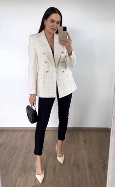 [SponsoredPost] 83 Hot Formal Blazers For Women Office Outfits Tricks You Have To See Quickly #formalblazersforwomenofficeoutfits Networking Event Outfit, Event Outfit Ideas, Corporate Attire Women, Corporate Baddie, Classy Business Outfits, Business Professional Outfits, Smart Casual Work Outfit, Lawyer Outfit, Fest Outfits