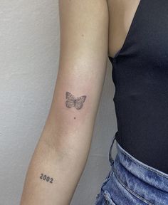 Tattoo, ink, design, imitate, tatuaje, tinta, mariposa, butterfly Miningful Tattoo, Arm Butterfly Tattoo, Butterfly Tattoos On Arm, Mariposa Butterfly, Tiny Tattoos For Women, Hand Tattoos For Girls, Butterfly Tattoos For Women, Petite Tattoos, Stylist Tattoos