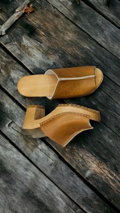 Elevate your style with these high heel Swedish wooden clogs, crafted from natural brown leather with adjustable features and an open toe. Perfect for any occasion, from formal events to casual outings. Made in Poland, these clogs are designed with a solid pattern and a nature-inspired theme. Don't miss out on these stylish clogs that are sure to turn heads! #SwedishClogs #HighHeels #BrownLeather #NatureInspired #WomenFashion #PartyWear 🌿👠👀 #eBay #Women Closed Toe Mules With Wooden Heel, Closed Toe Sandals With Wooden Heel In Natural Color, Brown Open Toe Heels With Rubber Sole, Wooden Clogs With Open Heel, Wooden Open Toe Heels For Spring, Spring Open Toe Wooden Heels, Wooden Closed Toe Clogs With Wooden Heel, Brown Wooden Clogs With Wooden Heel, Brown Wooden Heel Clogs