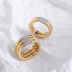 Affordable Diamond Rings, Minimal Gold Jewelry, Pearl Jewelry Ring, 2 Carat Diamond Ring, Diamond Rings For Women, Many Rings, Leather Scarf, Minimal Gold, Art Jewelry Design