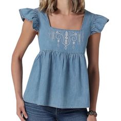 Wrangler Retro Flutter Sleeve Top New , With Tags Size : Large Color/Print : Light Denim W/ White Embroidery Ships Out Asap Comes From A Smoke Free Environment Key Word Tags : Western Cowgirl Casual Denim Embroidered New Summer Beach Coastal Blouse Peplum Nwt Western Style Blue Tops For Spring, Blue Denim Tops For Rodeo, Light Wash Denim Tops For Rodeo, Western Style Denim Tops, Western Style Denim Tops For Spring, Spring Western Style Denim Top, Spring Western Denim Tops, Denim Blue Tops For Spring Rodeo, Denim Blue Tops For Rodeo In Spring