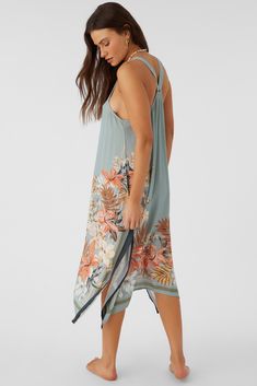 Go out and have some fun in this cover-up midi dress. It has a halter back and allover print design. O'Neill Women's woven cover-up dress 36.5" In length Halter style back Allover print 100% Viscose | O'Neill Women's Miranda Punta Tropical Midi Cover-Up Dress in Silver Blue, Size XS, Viscose Sleeveless Tropical Print Midi Dress For Beach, Floral Beachwear Midi Dress For Vacation, Sleeveless Printed Maxi Dress Beach Cover-up, Summer Beach Halter Neck Midi Dress, Tropical Floral Print Midi Dress For Beach, Tropical Floral Print Midi Dress For Beach Season, Sleeveless Tropical Print Midi Dress For Vacation, Beach Halter Neck Midi Dress With Floral Print, Casual Tropical Print Maxi Dress For Beach