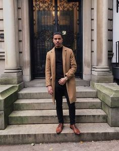 Men's fall clothing 2023 18 ideas: Embrace the latest fashion trends - mens-club.online Beige Coat Outfit Men, Brown Coat Outfit Men, Peacoat Outfit Men, Winter Dressing For Men, Brown Trench Coat Outfit, Mens Wool Trench Coat, Brown Coat Outfit, Winter Coat Fashion, Peacoat Outfit