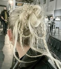 clarke griffin | the 100 Hair Stylies, Hair Inspo Color, 가을 패션, Aesthetic Hair, Hair Dos, Hair Day, Pretty Hairstyles, Hair Looks, Hair Tutorial