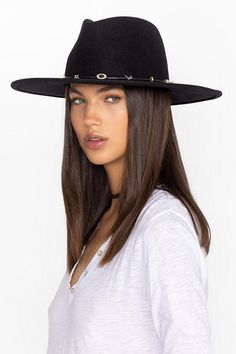 Crafted from 100% wool, the Beaded Hat is available in rich black. Featuring a mid-height crown and a wide, flat brim, this stunning hat is finished with a simple band accented with decorative beaded details. Pair with a fit-and-flare maxi dress and western style boots for a hint of bohemian style. Johnny Was Women's Beaded Hat in Black Western Style Boots, Beaded Hat, Simple Band, Boho Chic Outfits, Women's Blouses, Style Boots, Chic Outfit, Embroidered Jeans, Johnny Was