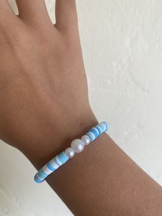 This is our Sea Pearl Bracelet! This bracelet is a part of Beachside Jewelry's summer collection. This is a handmade bracelet made with clay beads and pearl beads. - Beachside Jewelry 🤍🏝️🐚 Trendy White Pearl Bracelet For Beach, Trendy White Pearl Bracelet For The Beach, Casual Pearl Bracelet With Round Beads For Beach, Casual Round Beads Pearl Bracelet For Beach, Pearl Bracelet With Letter Beads For The Beach, Preppy Bracelets, Pearls Bracelet, Casual Preppy Outfits, Sea Pearl