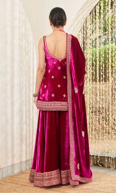 Indian Outfits Lehenga, Desi Fashion Casual, Traditional Indian Outfits, Indian Bridal Outfits