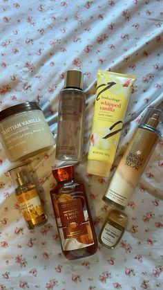 #vanilla #pumpkin #fall #combo #aesthetic #perfume Fall Perfume Aesthetic, Perfume Combos Vanilla, Fall Scent Combos, Perfume And Lotion Combos, Lotion And Perfume Combo, Vanilla Scent Aesthetic, Vanilla Perfume Aesthetic, Vanilla Hygiene, Smell Good Aesthetic