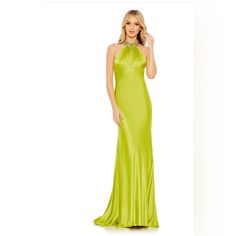 Olivia Rubin, Dress Paris, Paris Green, Galvan London, Satin Bra, Event Dress, Guest Attire, Ushuaia, Senior Prom