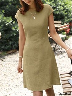 Olivia Mark - Round-Collared, Pure-Colored Cotton and Linen Dress with Hollowed-Out Back Elegant Summer Dresses, Loose Midi Dress, Sundress Summer, Cotton Linen Dresses, Dress Sleeve Styles, Vestidos Vintage, Round Neck Dresses, Vestido Casual, Types Of Dresses