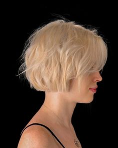 50 Short Layered Bob Looks Trending In 2024 Choppy Short Bob With Bangs, Short Shag Bob With Bangs, Brunette Bob With Bangs, Short Choppy Bob, Hair Winter, Short Bobs With Bangs, Dark Blonde Hair Color, Choppy Bob Haircuts, Tousled Bob